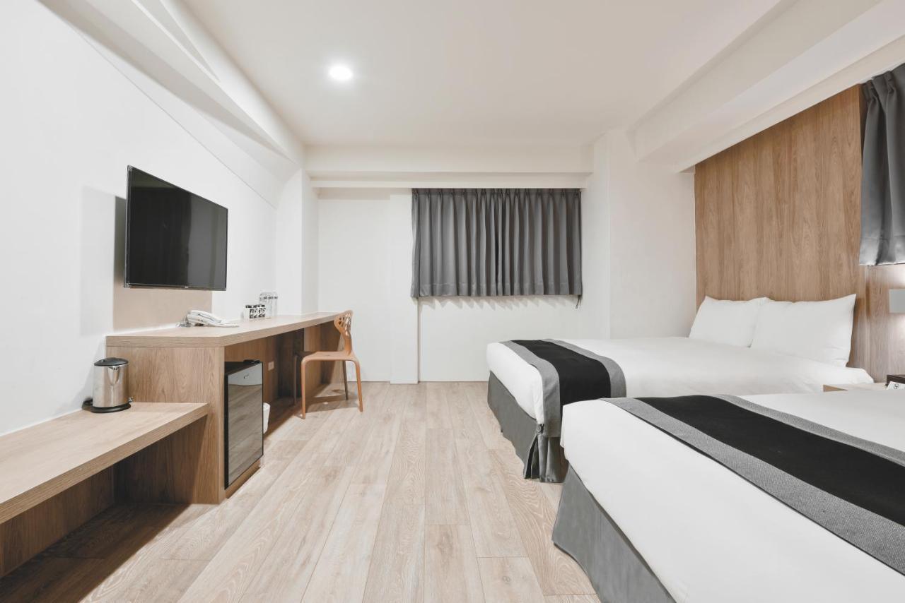 Trans Inn Taichung Buitenkant foto