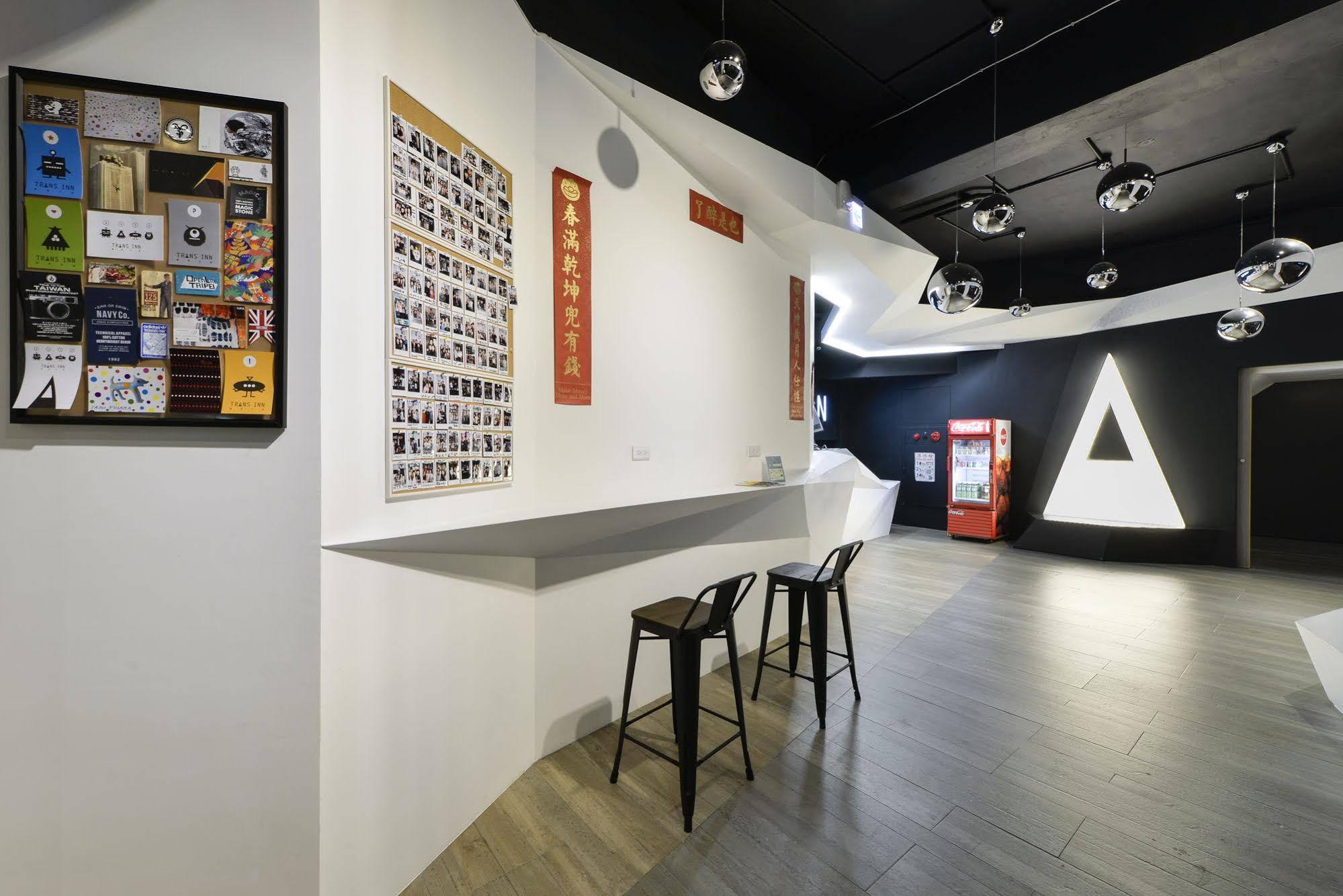 Trans Inn Taichung Buitenkant foto