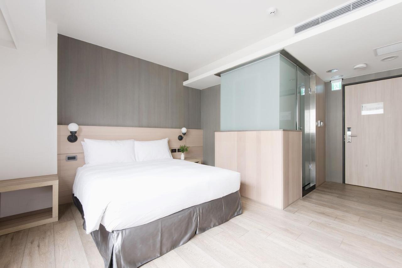 Trans Inn Taichung Buitenkant foto